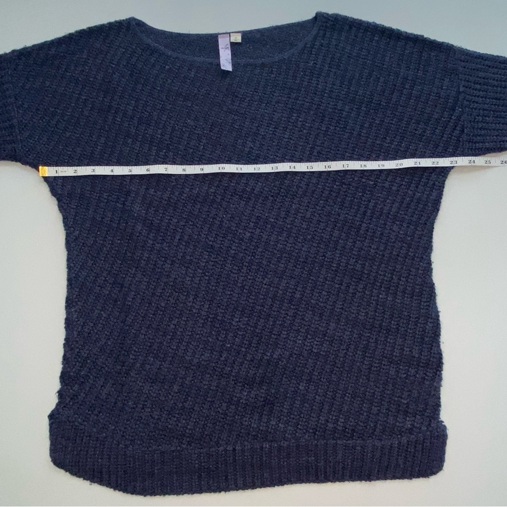 Francesca's Collections Deep Blue Crew Neck Sweater - Picture 4 of 8
